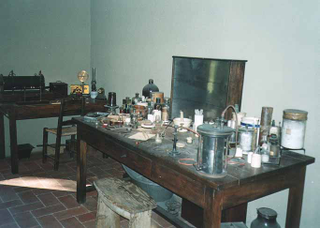 Illustration for article titled 9 Laboratories That Created the Modern World